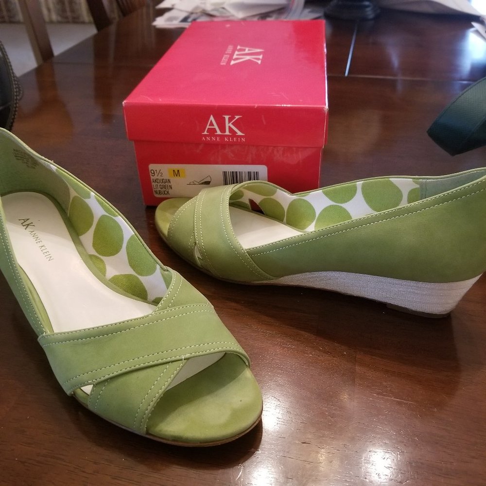 Anne Klein wedges